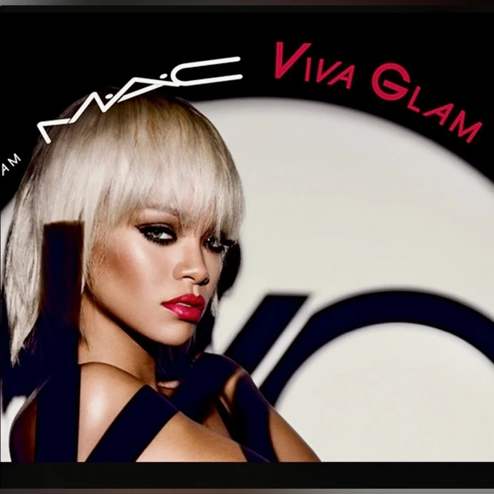 MAC x Rihanna - Viva Glam Lipglass - LIMITED-EDITION✨ 🍒 - Picture 3 of 10